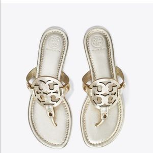 Tory Burch gold Millers sz7 PERFECT CONDITION!